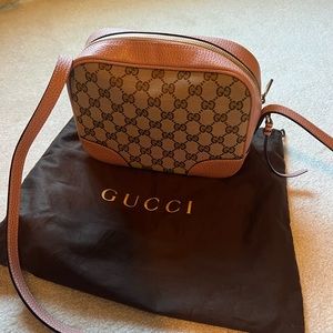 Gucci crossbody camera bag